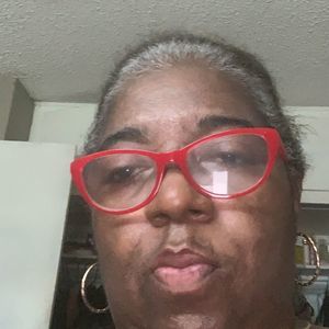 Meet your Posher, Regina